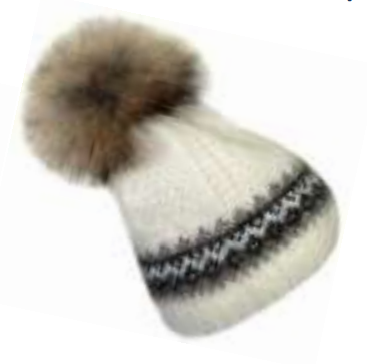 Cable Knit toque c. Fur Pompom